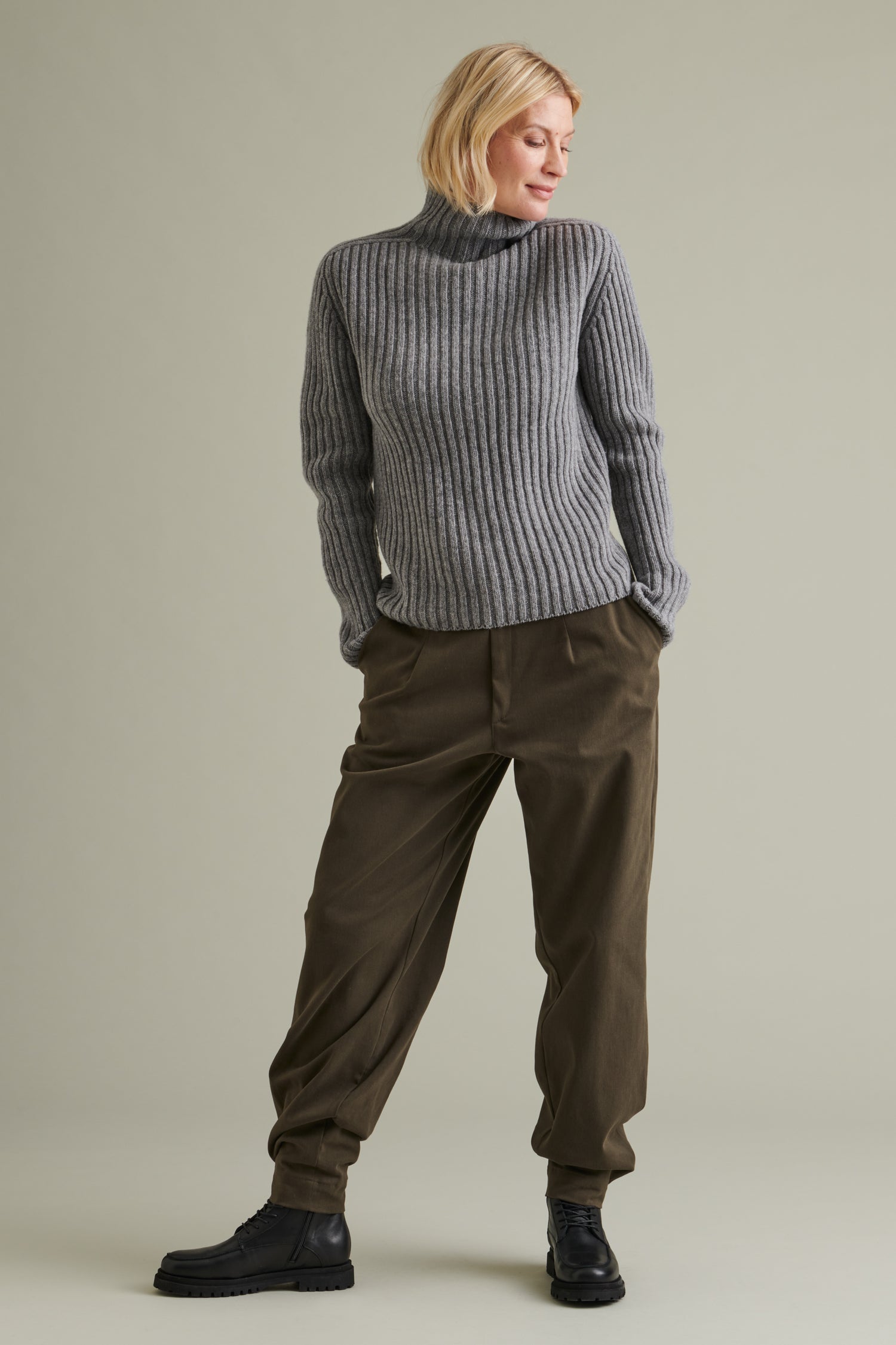 UTÖ MERINO WOOL SWEATER GREY