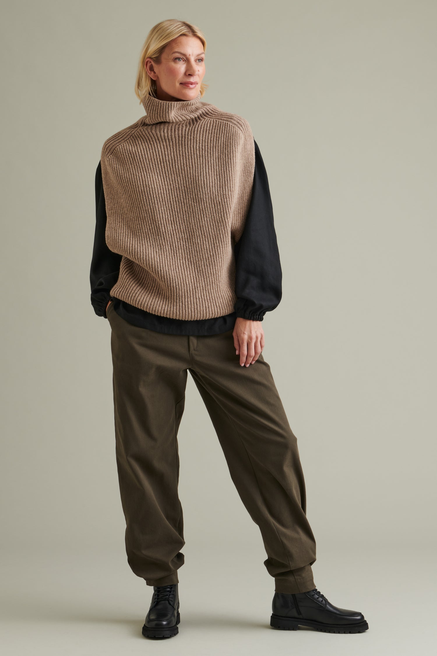 UTÖ KAULURILIIVI KAISLA