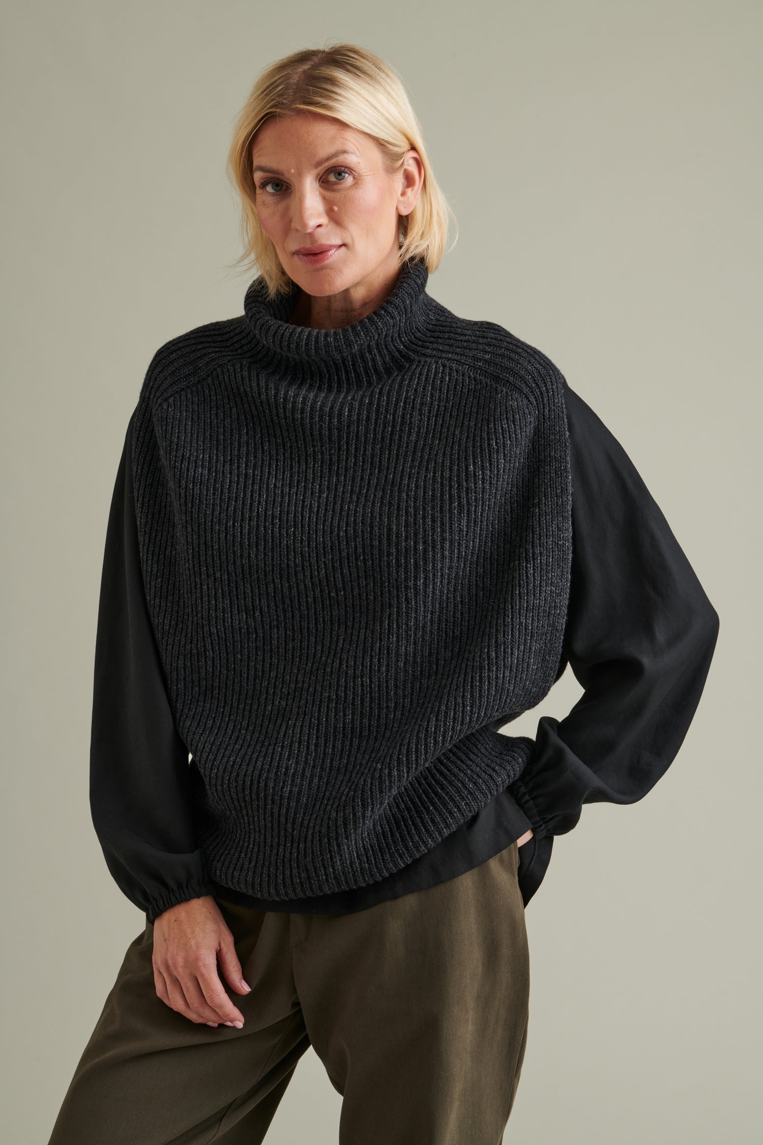 UTÖ KAULURILIIVI HIILI