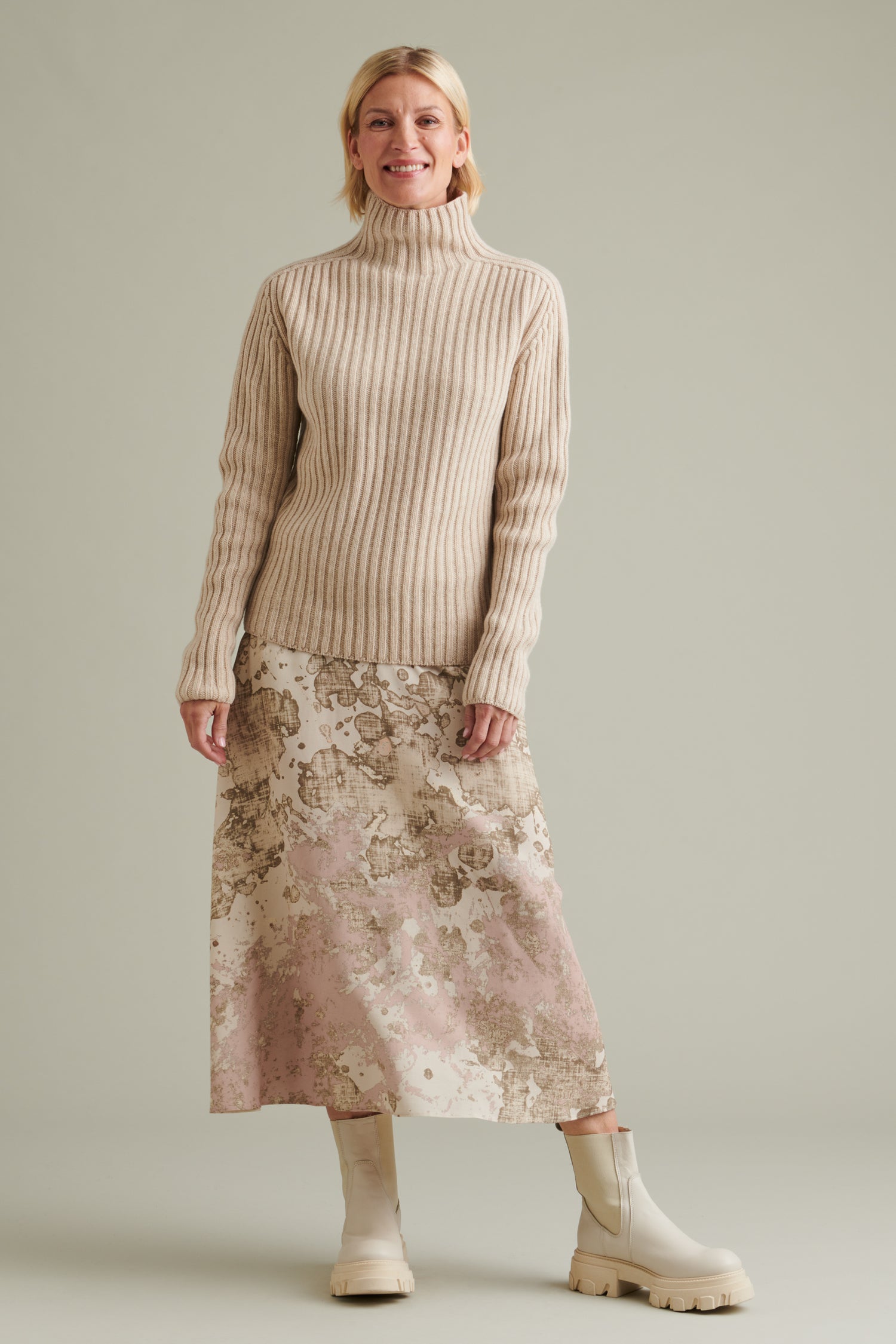 UTÖ VILLAPAITA HIEKKA