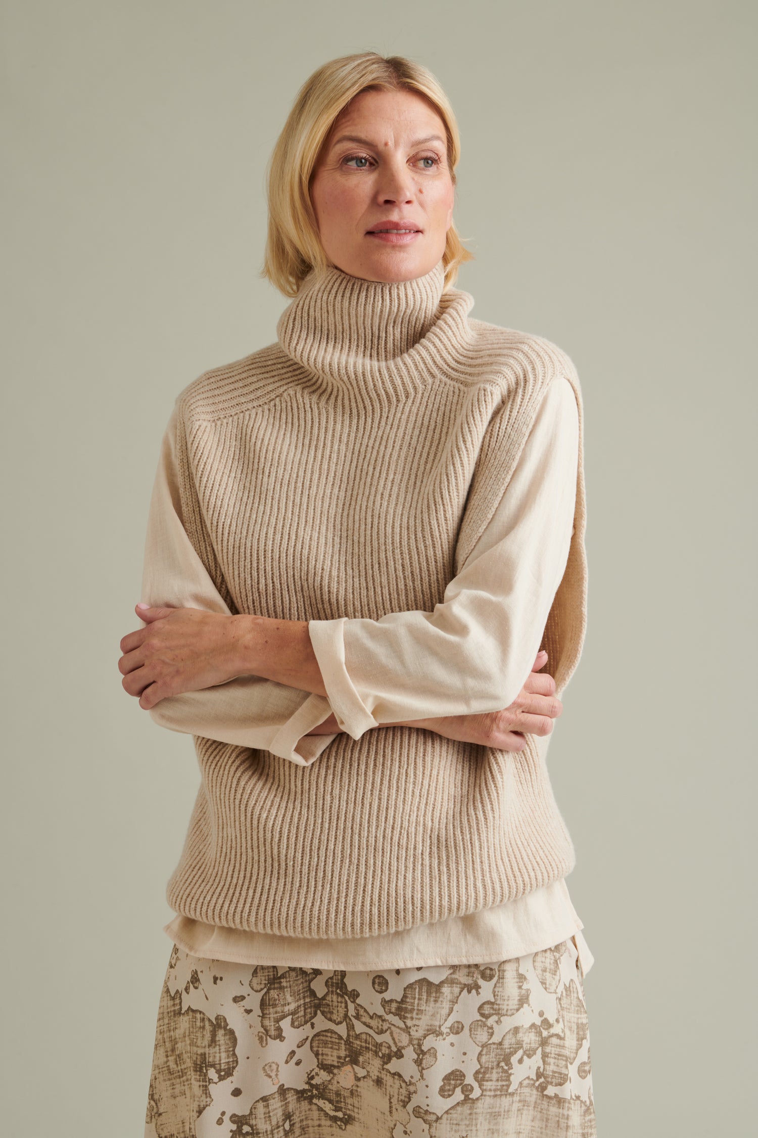 UTÖ KAULURILIIVI HIEKKA