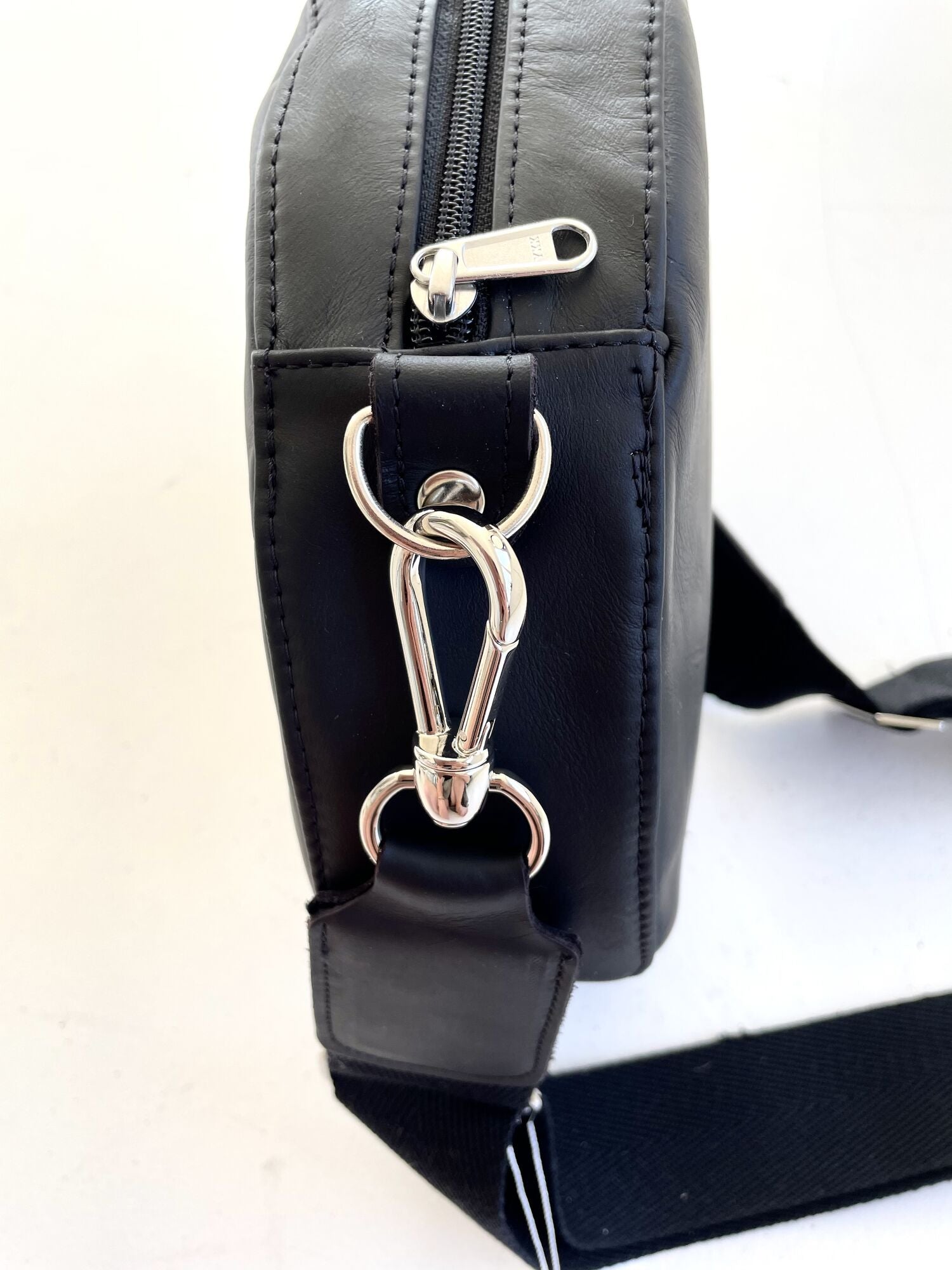 POIJU NAHKALAUKKU KORPPI