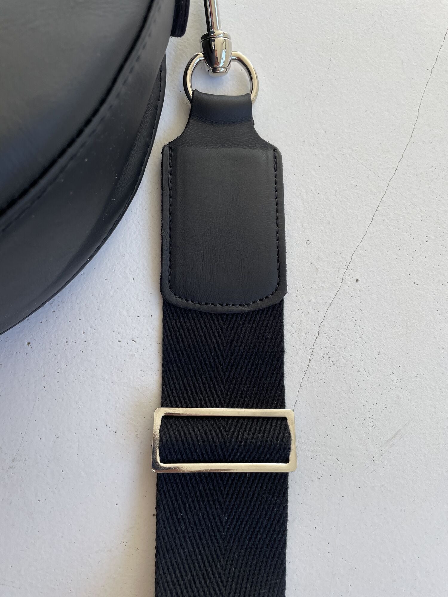 POIJU NAHKALAUKKU KORPPI