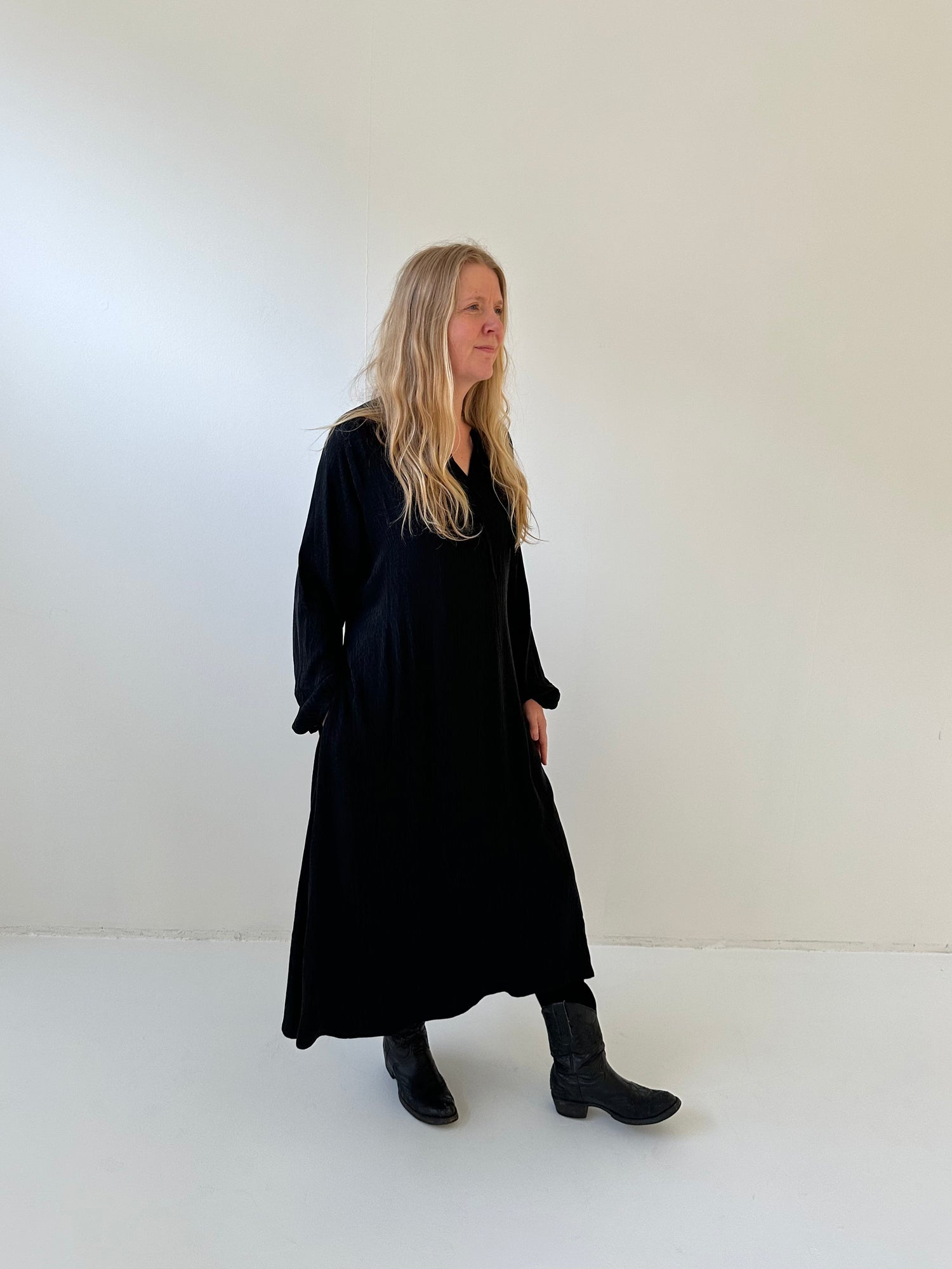 LOM DRESS BLACK - ISLAND