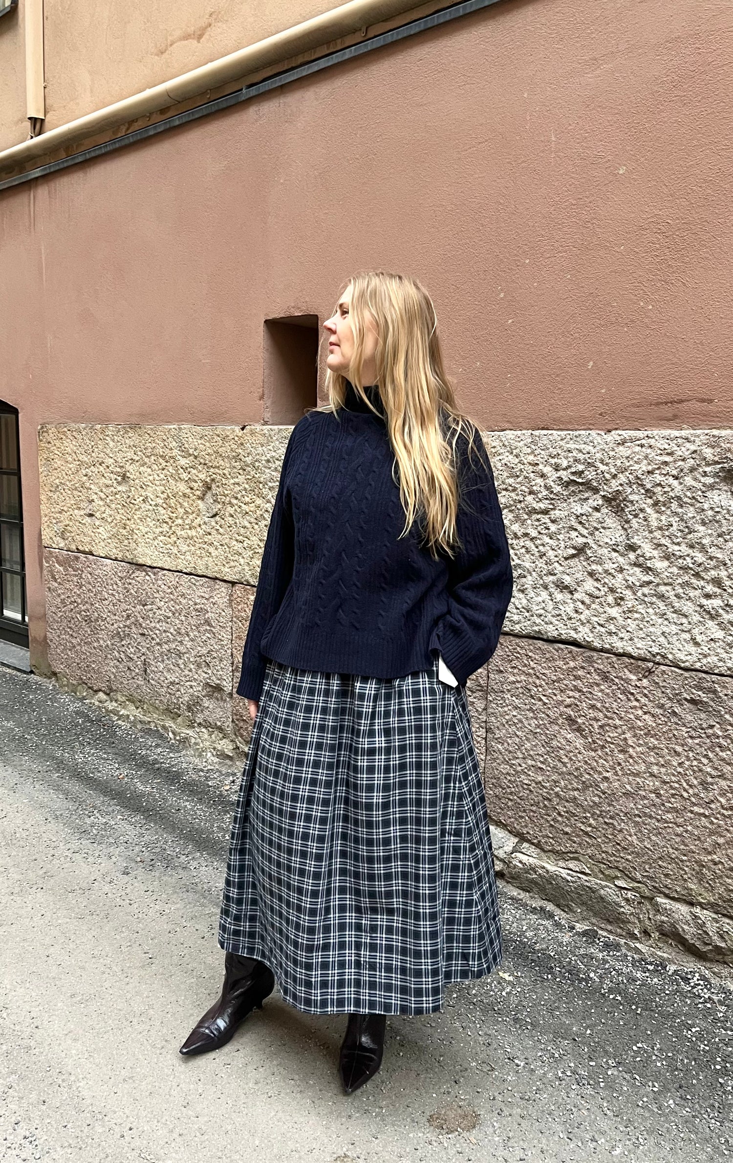 MYRSKYLUOTO MERINO WOOL SWEATER BROWN