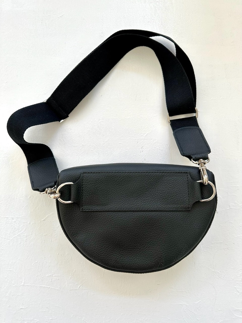 FENDARI VYÖLAUKKU MUSTA