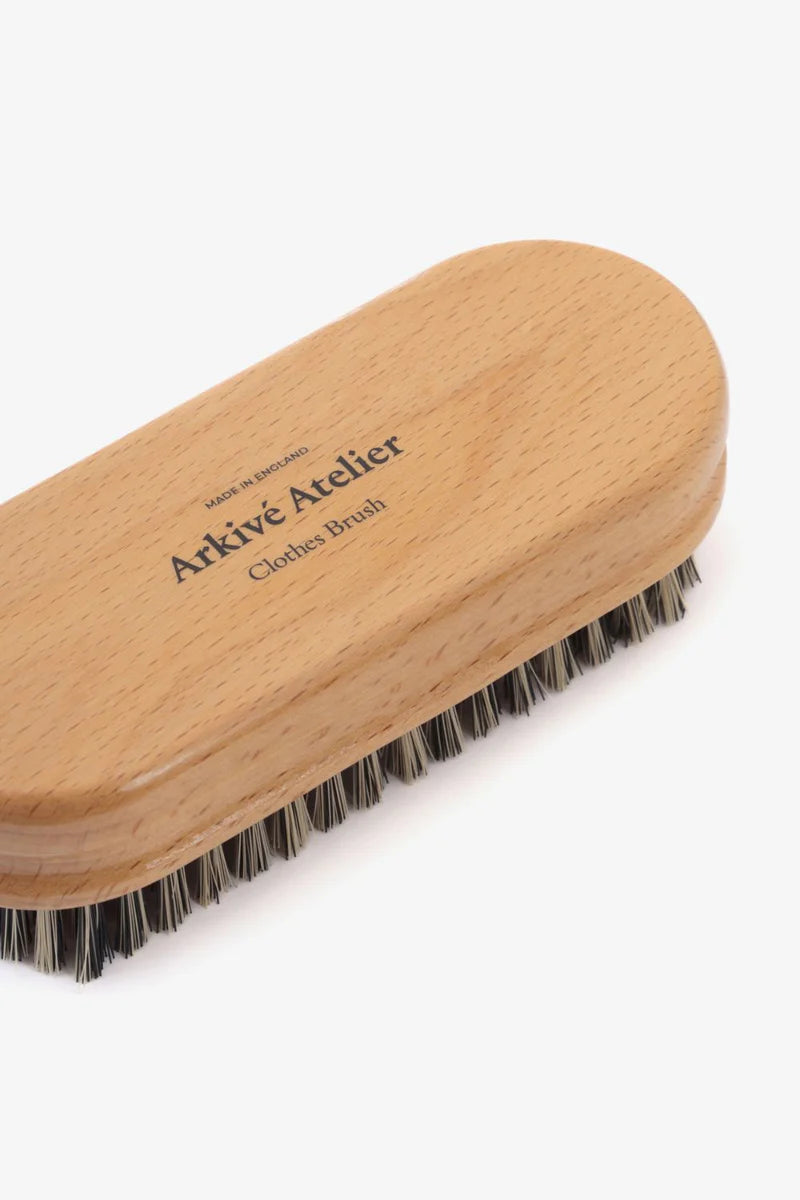 Arkivé Atelier  ARKIVÉ CARE CLOTHES BRUSH VAATEHARJA